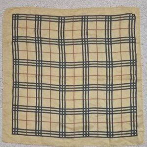 Roneto Beige and Black Scarf